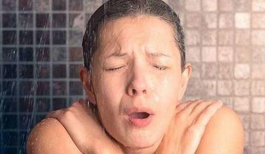 Tắm vào mùa Đông, nên lưu ý 4 điều này để phòng cảm lạnh, đột quỵ