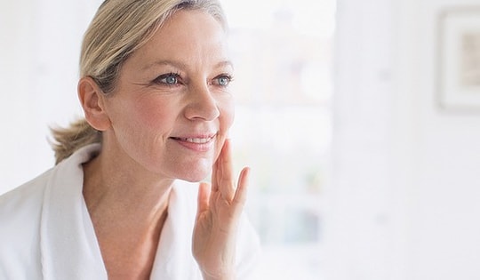 6 điều nên làm để có làn da đẹp sau tuổi 50