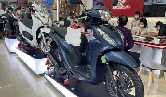 Thị trường xe máy cận Tết: Đồng loạt giảm giá, sức mua vẫn yếu