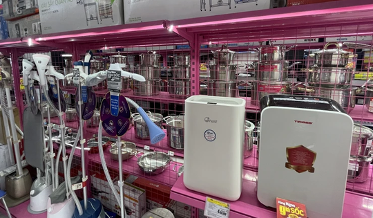 Hà Nội: Thời tiết nồm ẩm kéo dài, thị trường thiết bị sấy và hút ẩm đông khách