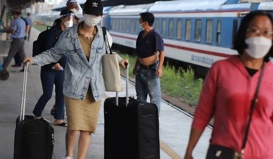 Lưu ý khi hành khách đi tàu Tết Giáp Thìn 2024