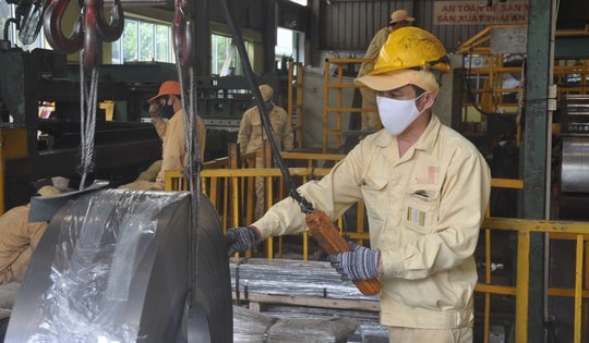 Ép nhân viên đi làm ngày Tết Nguyên đán, doanh nghiệp có thể bị phạt tối đa đến 75 triệu đồng