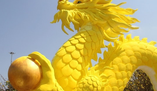 Hình ảnh linh vật rồng nhận "mưa lời khen" ở Quảng Nam