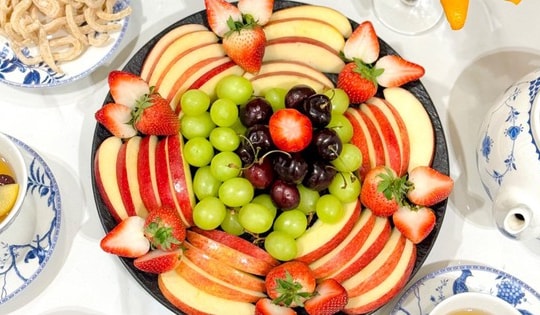 'Tròn mắt' với cách trình bày trái cây đẹp mê hồn của mẹ đảm ở Hà Nội, nhìn mà không nỡ ăn