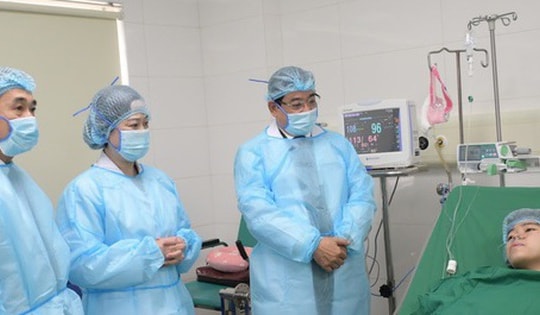 Chuyện chưa kể về ca ghép phổi hồi sinh sự sống cho cô gái 21 tuổi