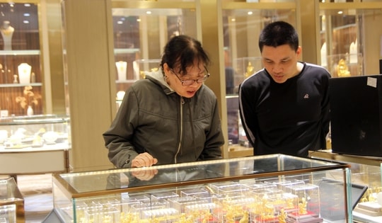 Chuyên gia chỉ điểm loại vàng nên mua trong ngày vía Thần tài để tiết kiệm, tính thanh khoản tốt