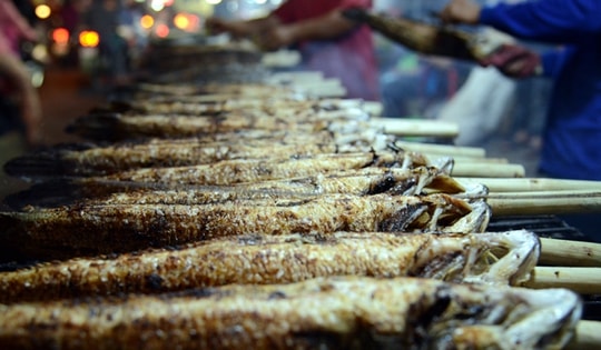 Vì sao cá lóc nướng được mua để cúng ngày Vía Thần tài?