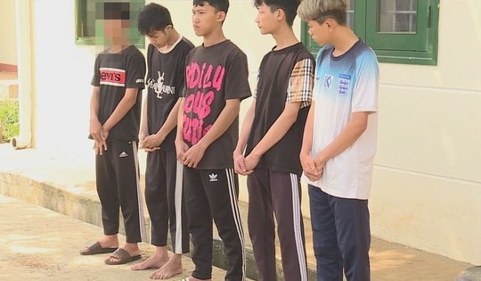 Bắt khẩn cấp 5 đối tượng xâm hại bé gái 12 tuổi