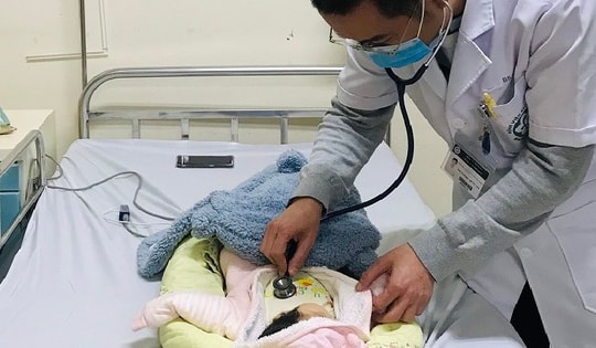 Em bé mắc tim bẩm sinh phức tạp được can thiệp ngay khi chào đời