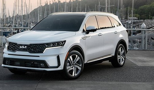 Giá lăn bánh KIA Sorento mới nhất ra sao khiến Hyundai SantaFe và Ford Everest phải dè chừng?