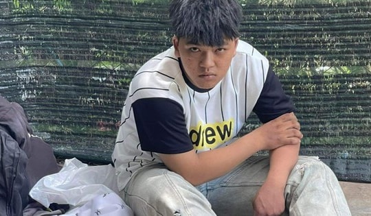 Khởi tố người đi xe máy tăng ga đâm CSGT bị thương nặng