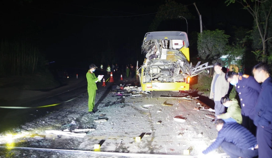 Lời khai của tài xế xe container trong vụ tai nạn khiến 5 người tử vong ở Tuyên Quang