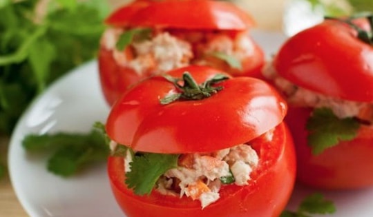 Cà chua đang ngon bổ rẻ nhưng ăn bao nhiêu là đủ thì không phải ai cũng biết, sau khi ăn nếu có dấu hiệu này cần dừng ngay!