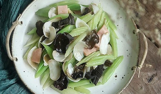 Nấu món này và mỗi tuần ăn 1 lần sẽ giúp giảm cân, loại bỏ tàn nhang và thanh lọc cơ thể tổng thể