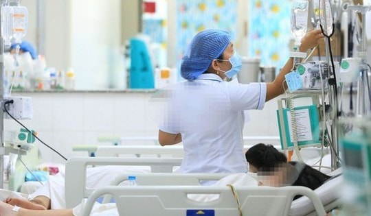 Hà Nội gia tăng số ca mắc sốt xuất huyết trong thời tiết nồm ẩm, mưa nhiều