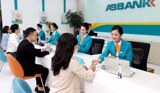 ABBANK tăng cường hỗ trợ doanh nghiệp SME đẩy mạnh kinh doanh năm 2024