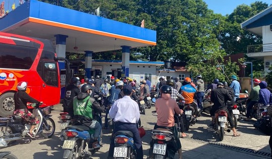 Từ 15h hôm nay (21/3), giá xăng dầu tăng bật trở lại gần 1.000 đồng/lít