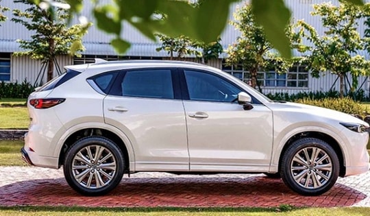 Giá lăn bánh Mazda CX-5 mới nhất cực hấp dẫn, Honda CR-V khó còn cửa cạnh tranh