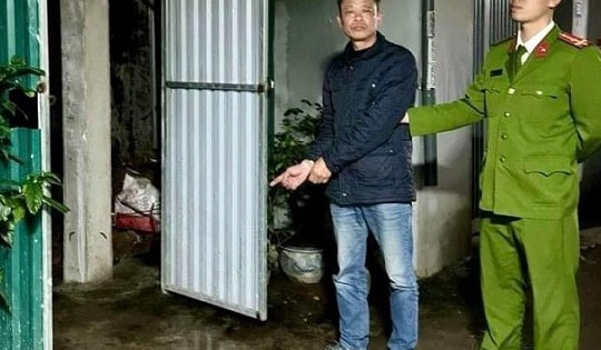 Say rượu về đâm hàng xóm