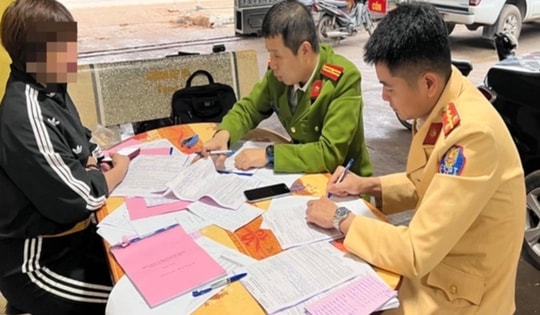 Phạt người phụ nữ gần 20 triệu đồng vì đi xe máy vi phạm giao thông 26 lần