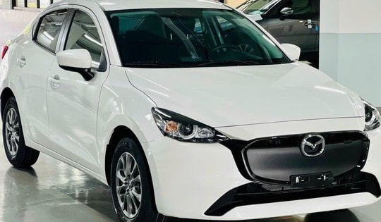Giá lăn bánh Mazda 2 mới nhất khiến người mua ngỡ ngàng, quên luôn sự tồn tại của Toyota Vios và Honda City