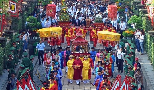 Chi tiết lịch nghỉ Giỗ tổ Hùng Vương và ngày 30/4, Quốc tế lao động năm nay