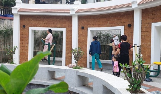 Giếng làng ở trung tâm Hà Nội được 'hô biến' thành khu vui chơi thu hút người dân