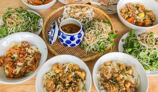 8 món ăn gây 'thương nhớ' của ẩm thực Đà Nẵng nhất định nên thử trong dịp Lễ hội Pháo hoa Quốc tế 2024