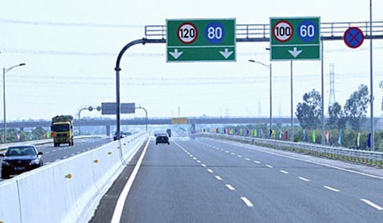 Quy định mới nhất về tốc độ tối đa phương tiện cơ giới chạy trên đường cao tốc, người dân cần biết để tránh bị phạt