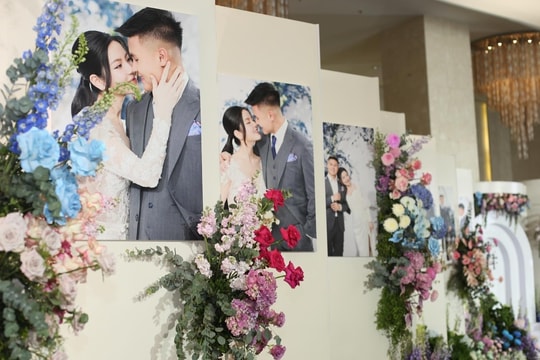 Tiệc cưới gần 10.000 bông hồng Ecuador của Quang Hải