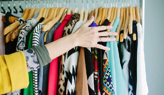 Bật mí bí quyết sắp xếp tủ quần áo theo mùa của bà nội trợ Nhật, phù hợp với 89% người