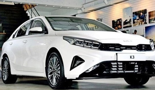 Giá lăn bánh Kia K3 mới nhất rẻ ngang Hyundai Accent cao cấp, Mazda3 có mất ngôi vị đứng đầu doanh số?