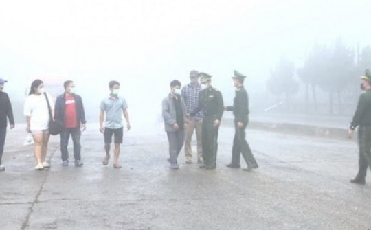 Giải cứu 4 người Việt Nam bị lừa ra nước ngoài làm công việc lừa đảo chính người Việt