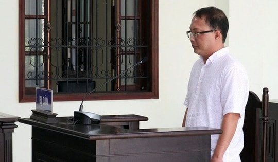 Cựu giám đốc nhận 7 năm tù do buôn lậu hơn 14.000 tấn hạt điều