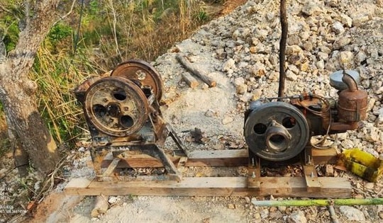 Nhiều đối tượng khai thác vàng trái phép ở huyện biên giới