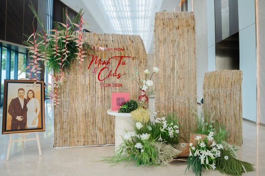 Tiệc cưới mây tre đậm chất dân gian của Minh Tú