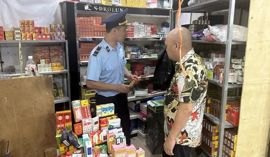 Chợ Trung tâm Móng Cái công khai bán 2.158 sản phẩm thuốc tân dược nhập lậu