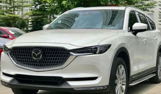 Giá lăn bánh Mazda CX-8 mới nhất rẻ hơn Toyota Fortuner,  Hyundai Santa Fe và Ford Everest lo mất "chỗ đứng"