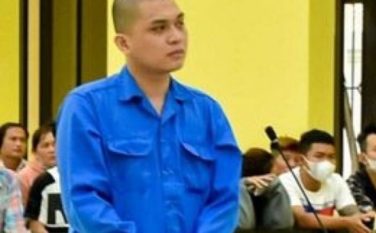 Chém nhau vì tin nhắn “rồi sao anh trai”