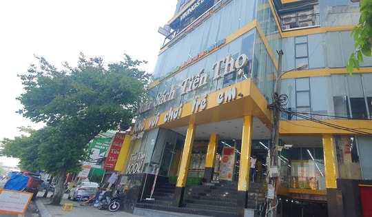 Thêm một cơ sở nhà sách Tiến Thọ vi phạm PCCC vẫn ngang nhiên mở cửa đón khách