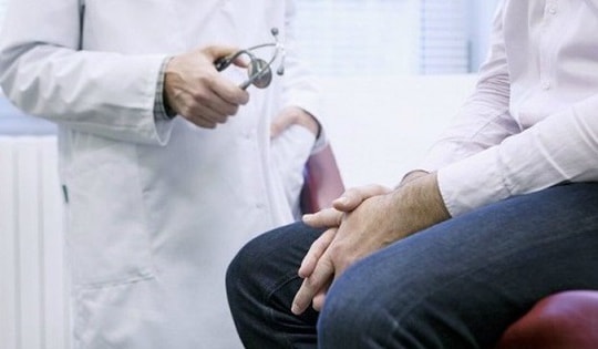 Chàng trai trẻ hoảng hốt khi phát hiện bệnh ‘lạ’ ở bộ phận sinh dục là tinh hoàn... có mào