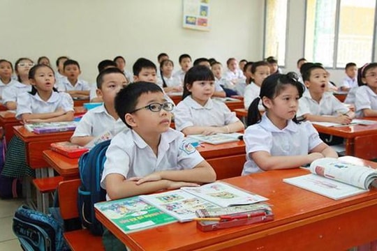 Thủ tục giải quyết chế độ miễn học phí đối với con của hạ sĩ quan, binh sĩ tại ngũ