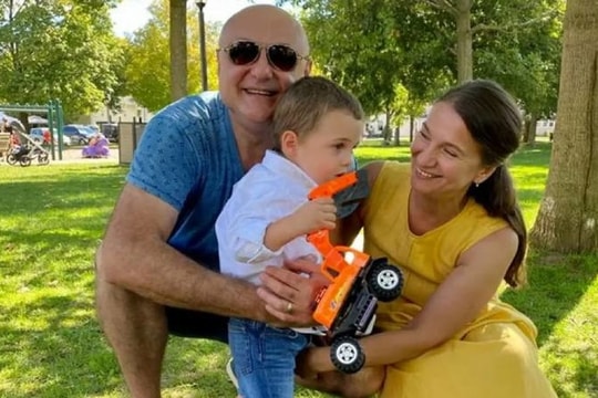 Sinh con ở tuổi 50 sau 7 lần IVF thất bại