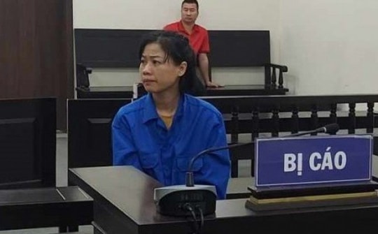 Nữ giúp việc học cách cậy két trên mạng internet, liên tục trộm tiền, vàng của gia chủ