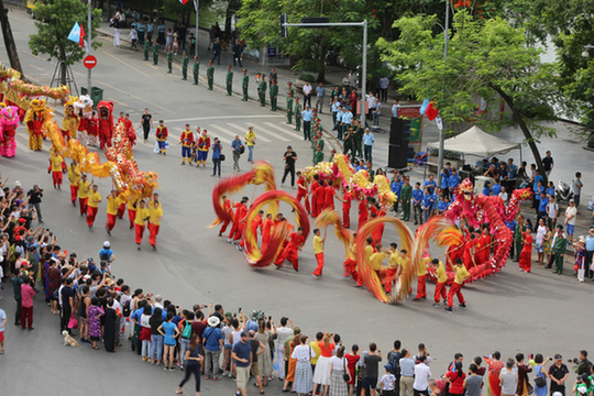 Hà Nội mở cửa phố đi bộ hồ Hoàn Kiếm 6 ngày dịp nghỉ lễ 30/4 - 1/5