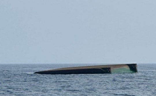 Huy động trực thăng tìm thuyền viên gặp nạn trên biển Quảng Ngãi