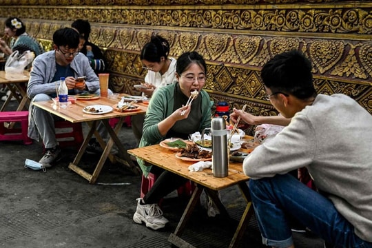 Gen Z Trung Quốc chọn sống tằn tiện