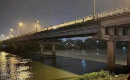 Tin tức 24h qua: Nghi phạm chống trả cảnh sát, nhảy sông chết đuối