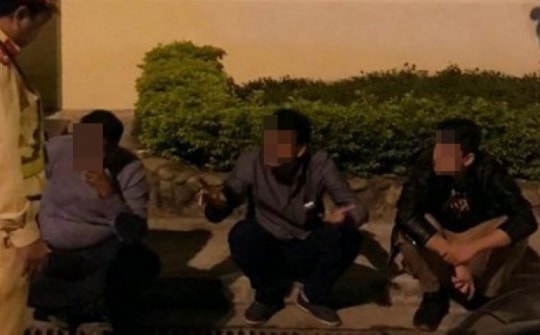 2 đối tượng nước ngoài "thôi miên" lấy tiền người dân ở Quảng Bình?