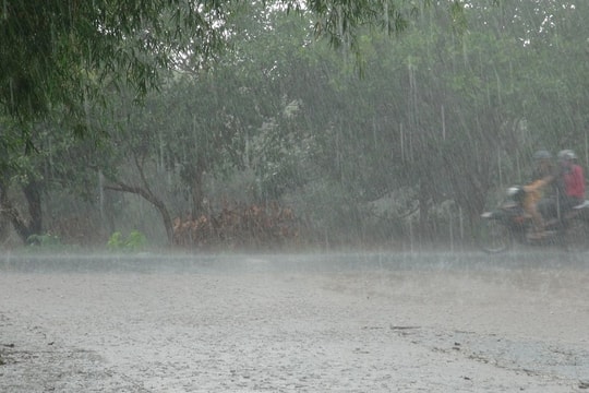 TIN NẮNG NÓNG, KHÔNG KHÍ LẠNH; CẢNH BÁO MƯA DÔNG, LỐC, SÉT, MƯA ĐÁ, GIÓ GIẬT MẠNH